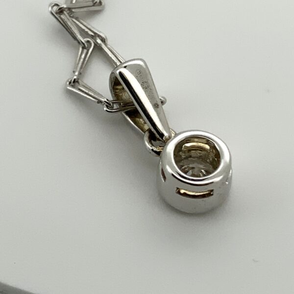 9ct White Gold Rubover Diamond Pendant 0.20ct - Image 5