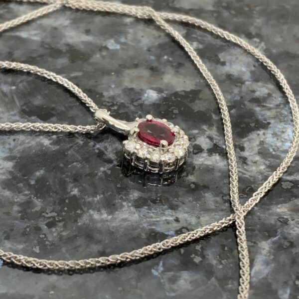 18ct White Gold Ruby & Diamond Cluster Pendant - Image 4