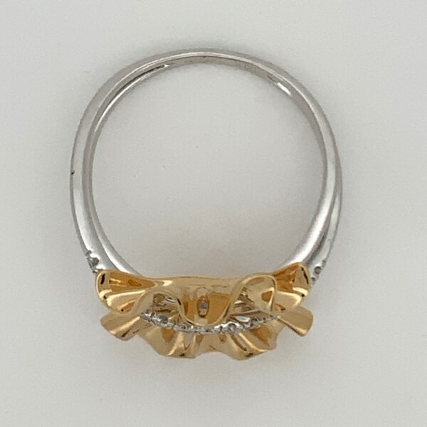 18ct 2 Colour Diamond Dress Ring 0.10ct - Image 3