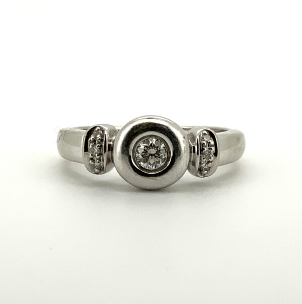 Pre Owned18ct White Gold Diamond Rub Over Ring 0.15cts - Image 6