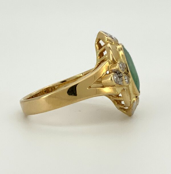 Pre Owned 18ct Yellow Gold Jade & Diamond Ring - Image 3
