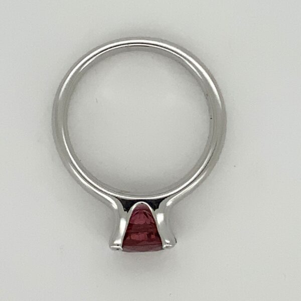 Pre Owned 18ct White Gold Pink Stone Ring - Image 2