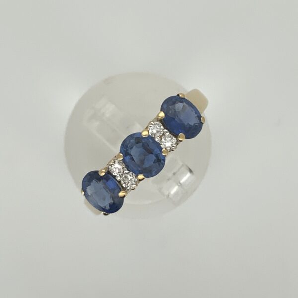 Pre Owned 18ct Sapphire & Diamond Ring
