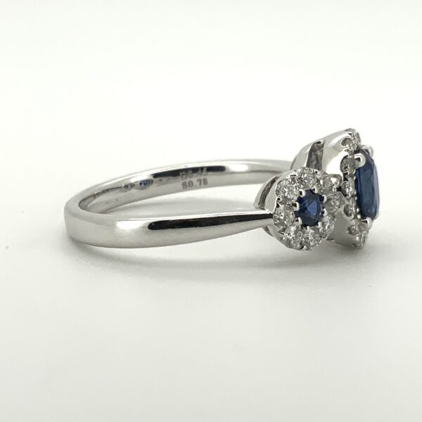 18ct White Gold Triple Cluster Sapphire & Diamond Ring - Image 4
