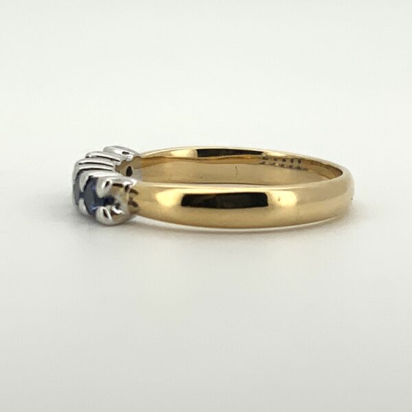 Pre Owned 18ct 2 Colour 5 Sapphire Ring - Image 3